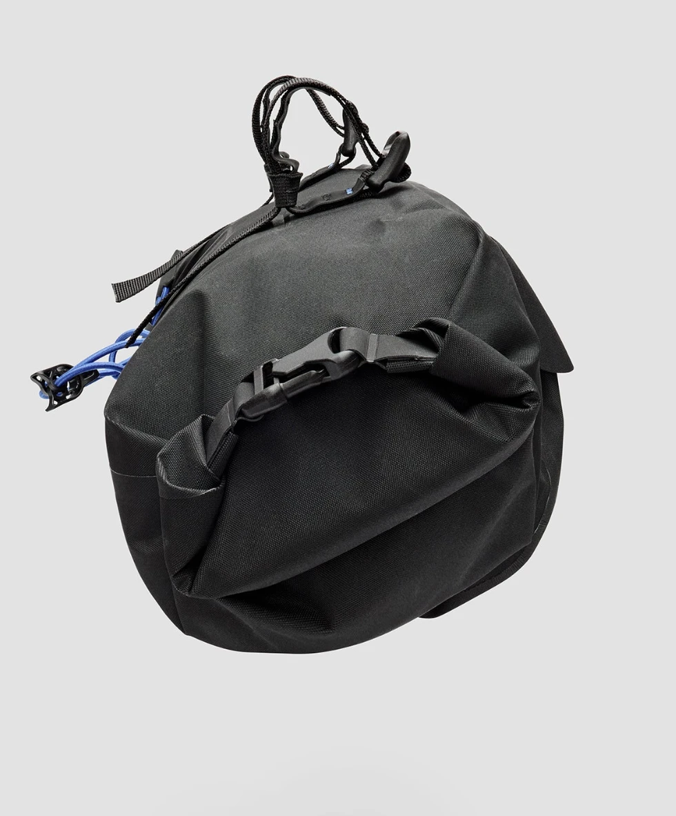 SACOCHE MAAP X APIDURA HANDLEBAR PACK BLACK 2 SACOCHE MAAP X APIDURA HANDLEBAR PACK BLACK – Image 2