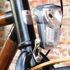 Busch-mueller Feu Sur Fourche Vélo Chargement USB IQ Eyro Busch And Muller -Boutique Blackburn feu sur fourche velo chargement usb iq eyro busch and muller full 4