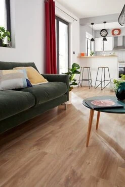 Castorama Sol Stratifié à Clipser Lydney Chêne Naturel Brut 12 Mm L.138 X L.15.9 Cm